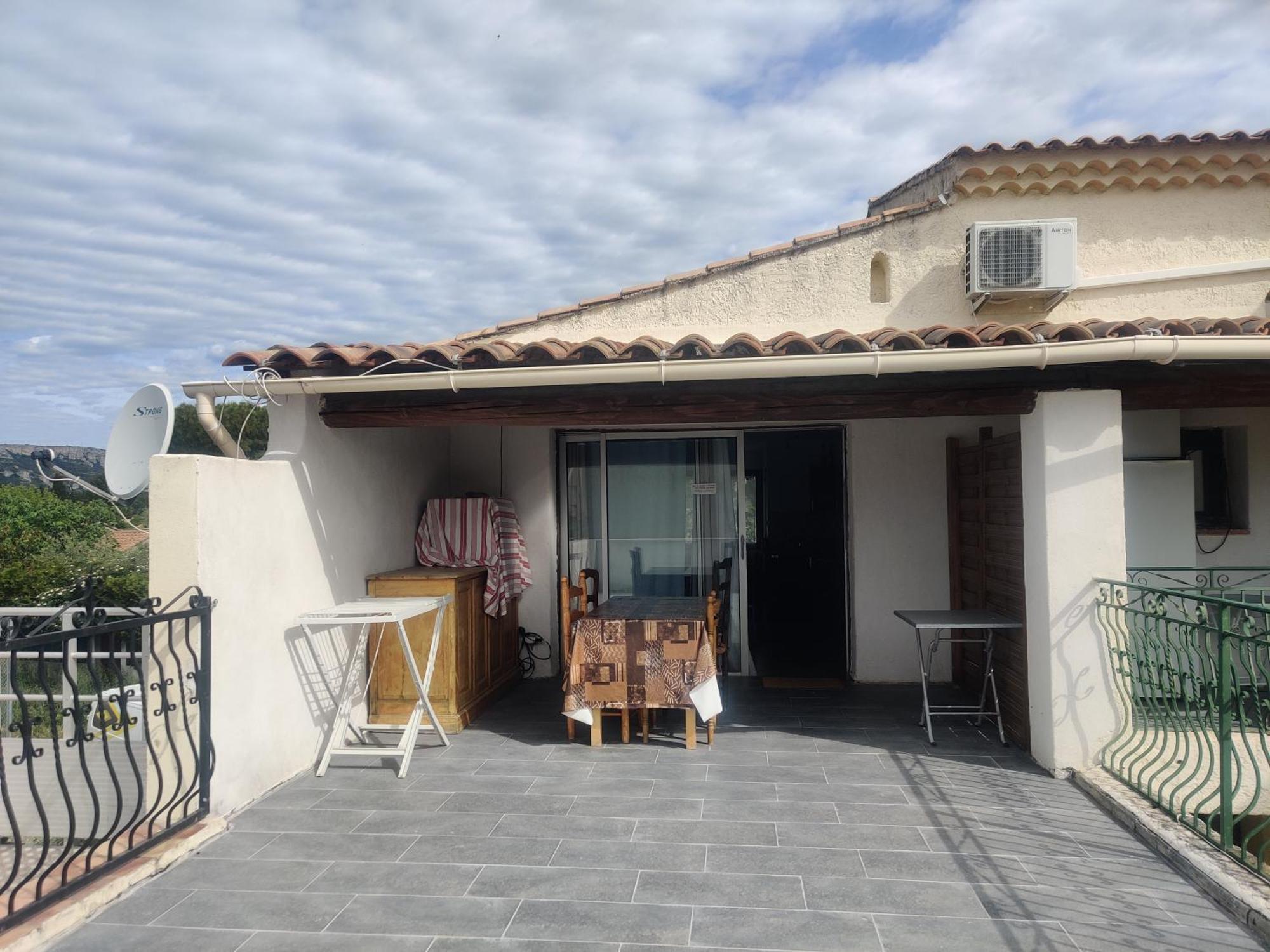Gite Du Charme Provencal Sénas Exterior foto
